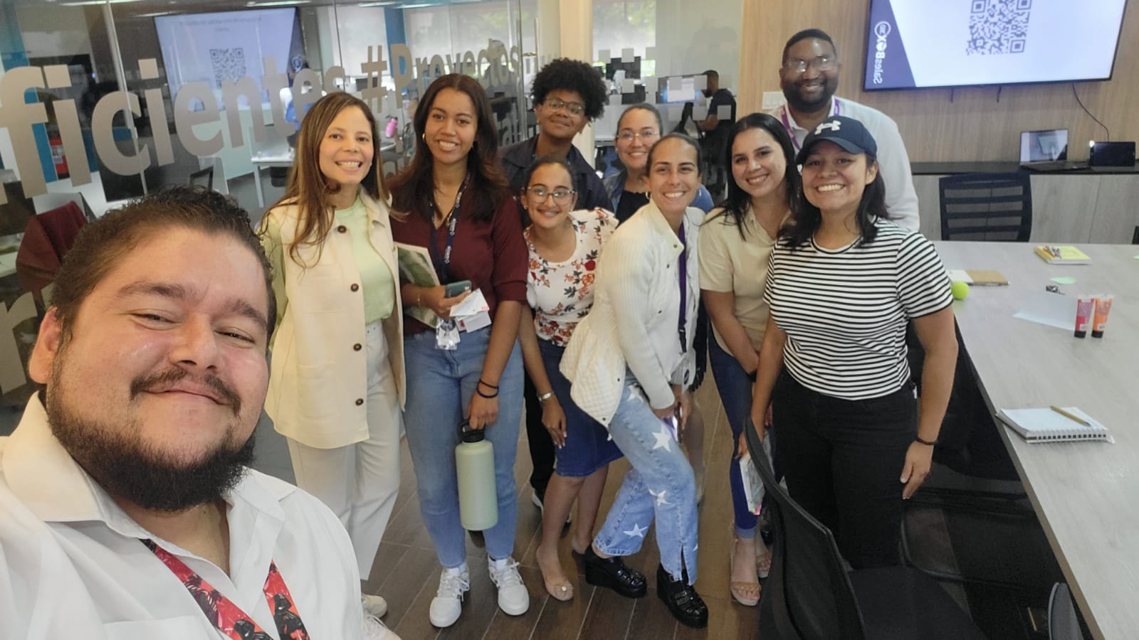 <span  class="uc_style_uc_tiles_grid_image_elementor_uc_items_attribute_title" style="color:#ffffff;">Maxia Latam - TB Ventas efectivas - Analistas_20 feb</span>